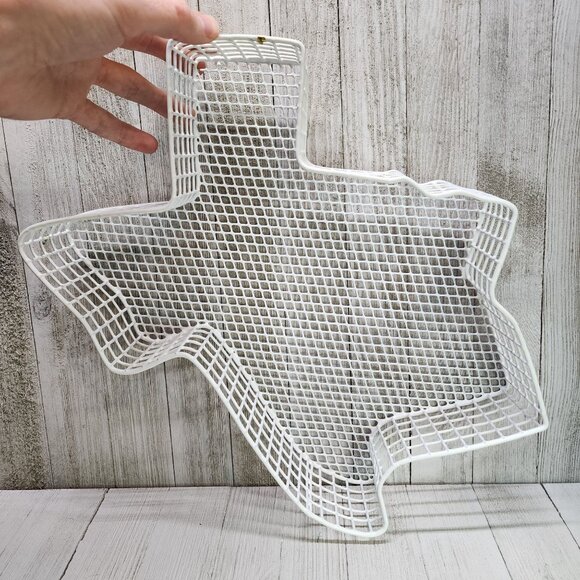 Metal Wire Basket White Texas State Shaped Storage Bread Fruit Wall Display - Picture 2 of 8